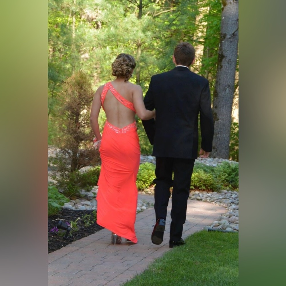 ONE SHOULDER PROM DRESS - Picture 7 of 9